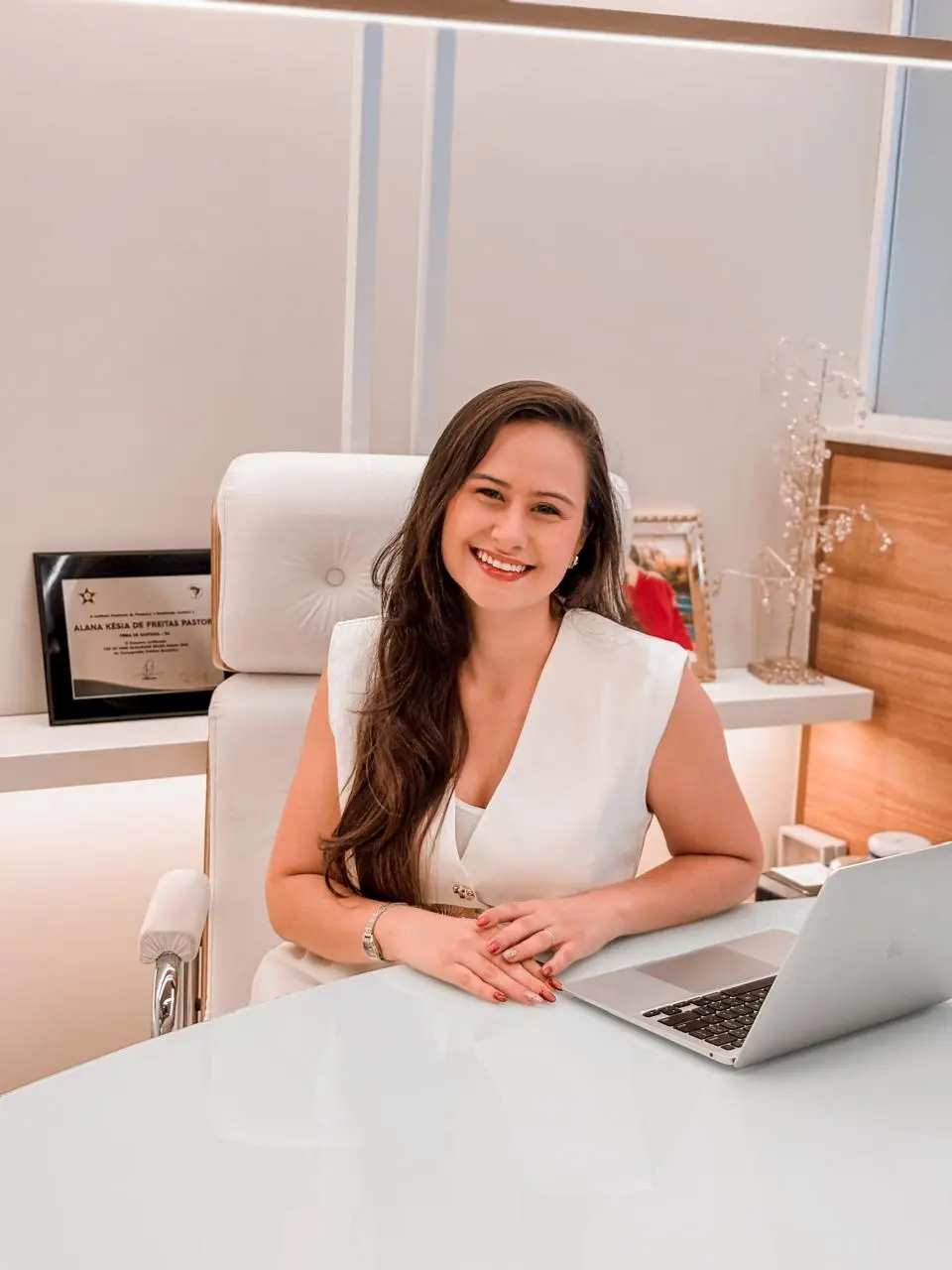 Dra. Nathalya Leite